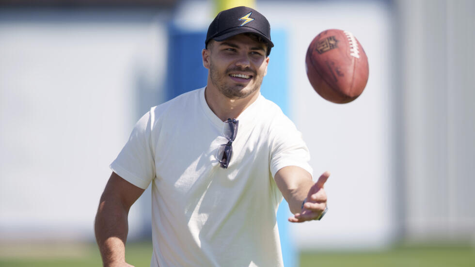 French rugby hero Dupont wraps up postOlympics vacation with NFL workout