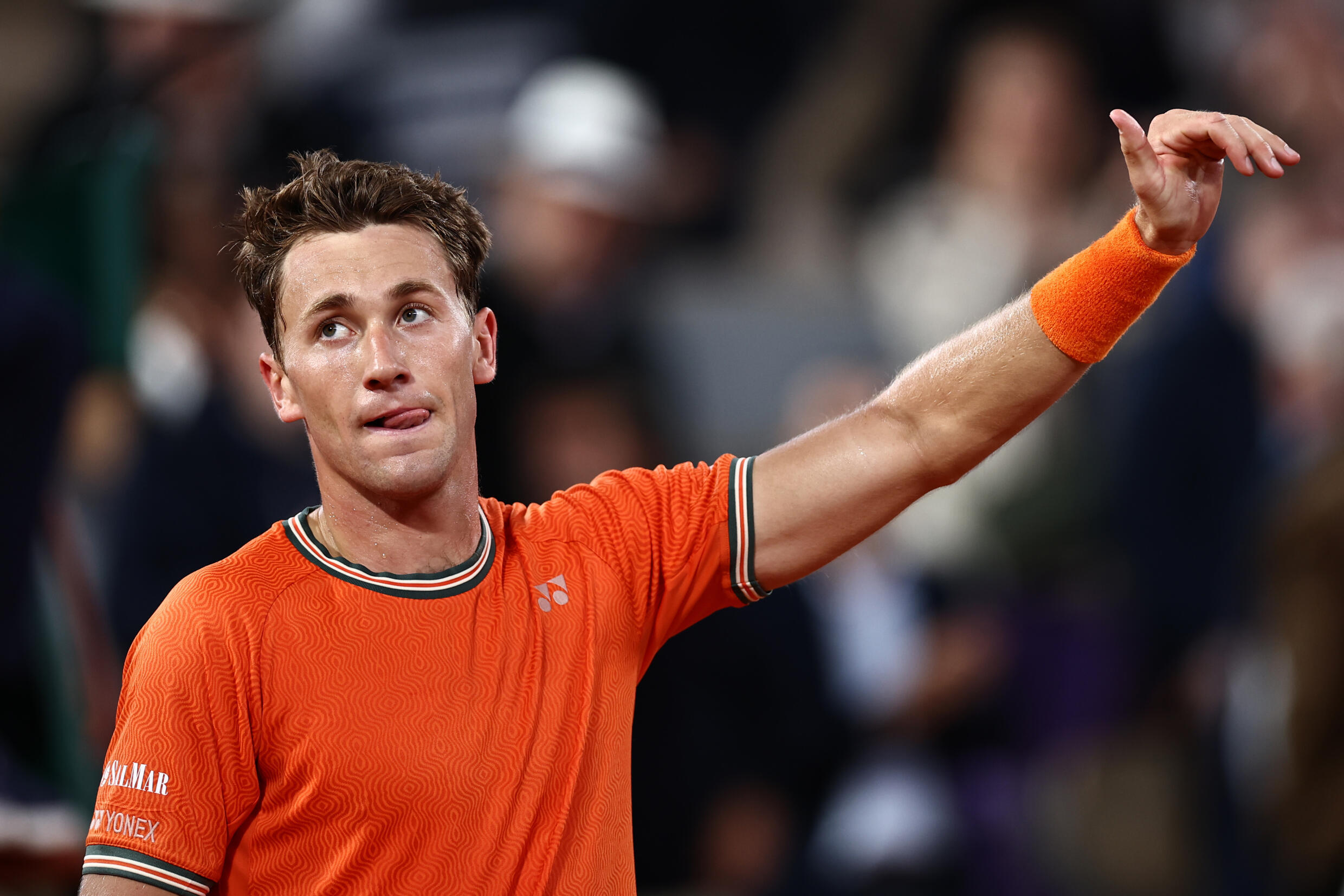 Le Norvégien Casper Ruud, après sa victoire contre le Brésilien Felipe Meligeni, à Roland-Garros, le 28 mai 2024