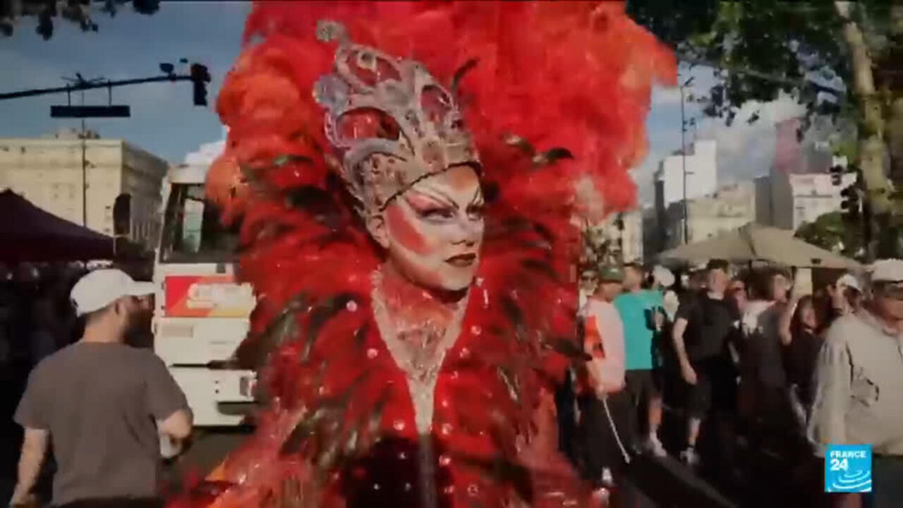 Argentina marches for LGBTQ Pride, against government-fueled ‘hate’ Argentina marches for LGBTQ Pride, against government-fueled ‘hate’