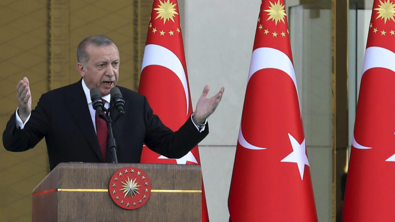 أردوغان يحذر واشنطن ويهدد بالبحث عن "أصدقاء وحلفاء جدد" لبلاده