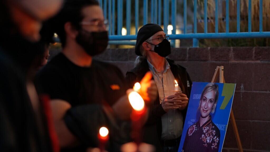 Vigilia celebrada en honor de Halyna Hutchins en el estado de Nuevo México. 24 de octubre de 2021.