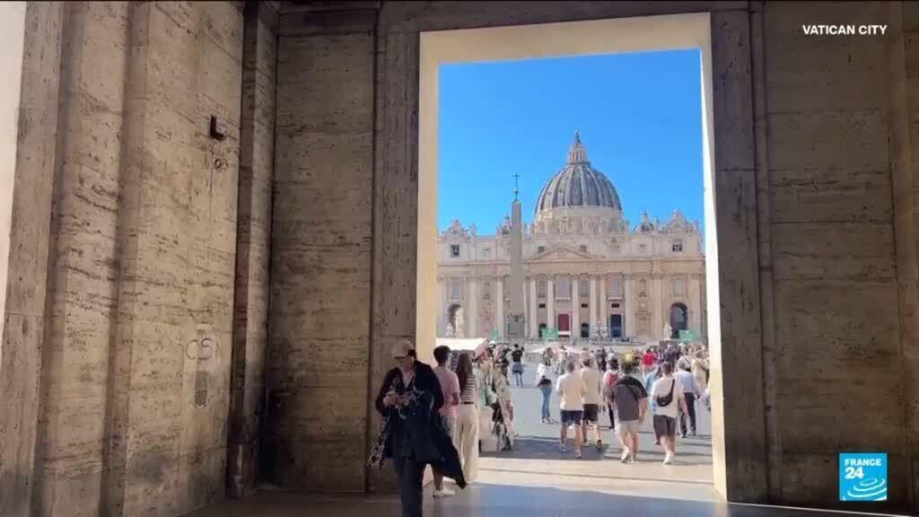 Pédocriminalité : un rapport du Vatican critique la négligence de l’Église envers les victimes
