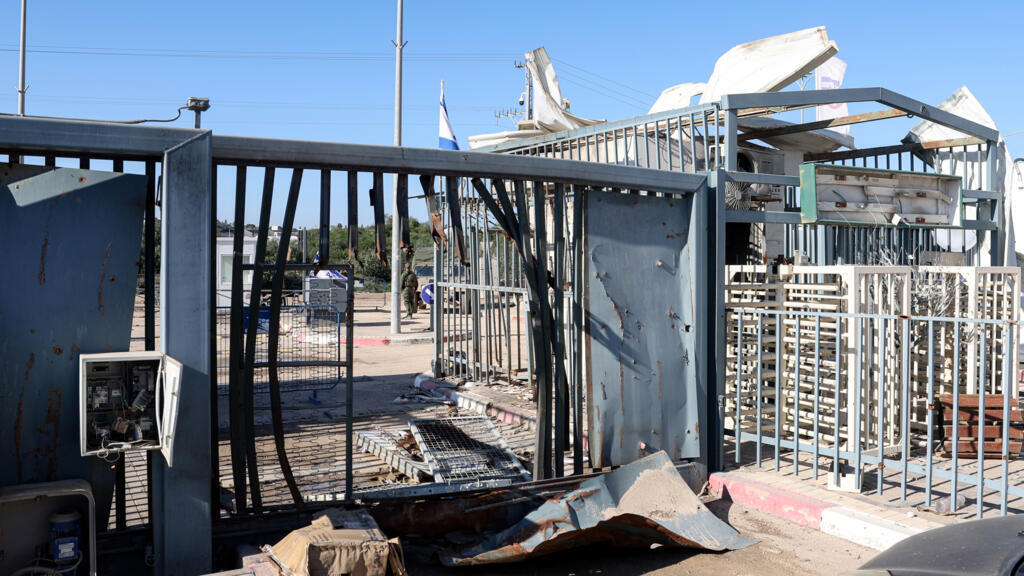 🔴 Live: Israel to allow 'temporary' aid through northern Gaza border