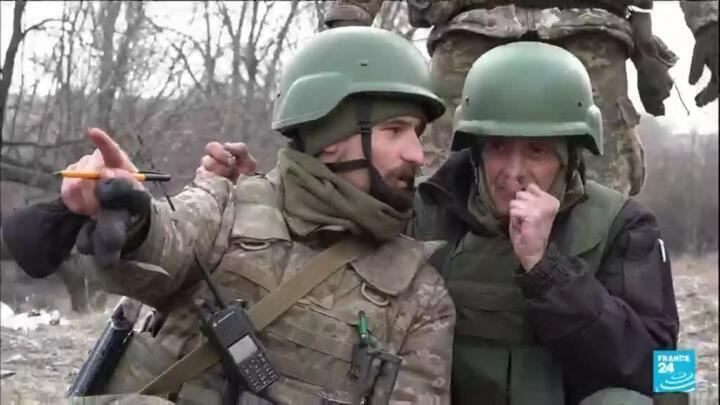 Ukrainian soldiers at the frontline plea for Western tanks