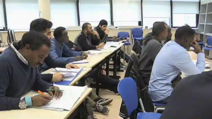 Calais ‘Jungle’ camp refugees attend French university 