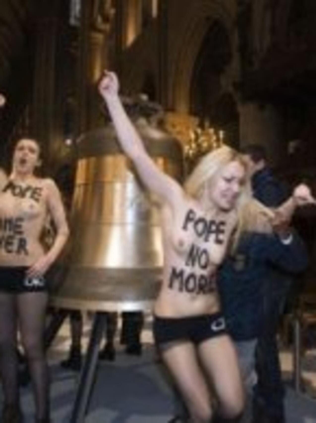 هل تعيش عاريات الصدر في منظمة فيمن مرحلة من العزلة؟