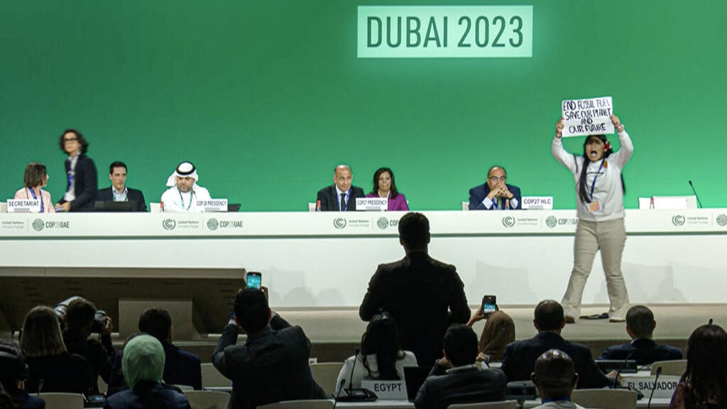 وزراء عرب يؤكدون تمسكهم بالوقود الأحفوري ويرفضون "حرمان شعوب العالم النامي من مصدر أساسي للطاقة"