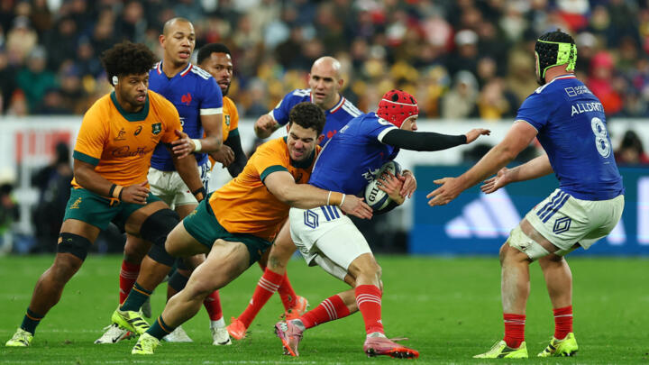 France's Bielle-Biarrey in action with Australia's Nasser.