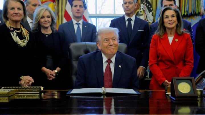 Trump afirma que Estados Unidos "no necesita" productos fabricados en México ni en Canadá