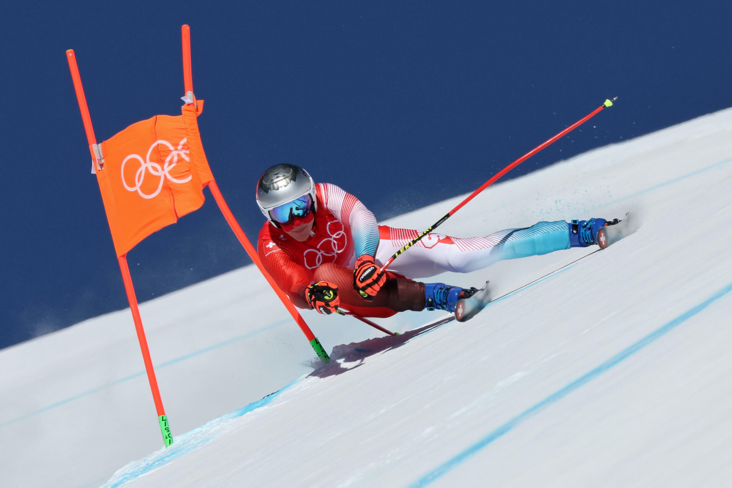 Beijing inaugura los Olímpicos de Invierno en medio de tensiones políticas 2 Marco Odermatt salva una puerta durante un entrenamiento del descenso de los Juegos Olímpicos de Pekín, el 4 de febrero de 2022 en Yanqing, cerca de la capital china